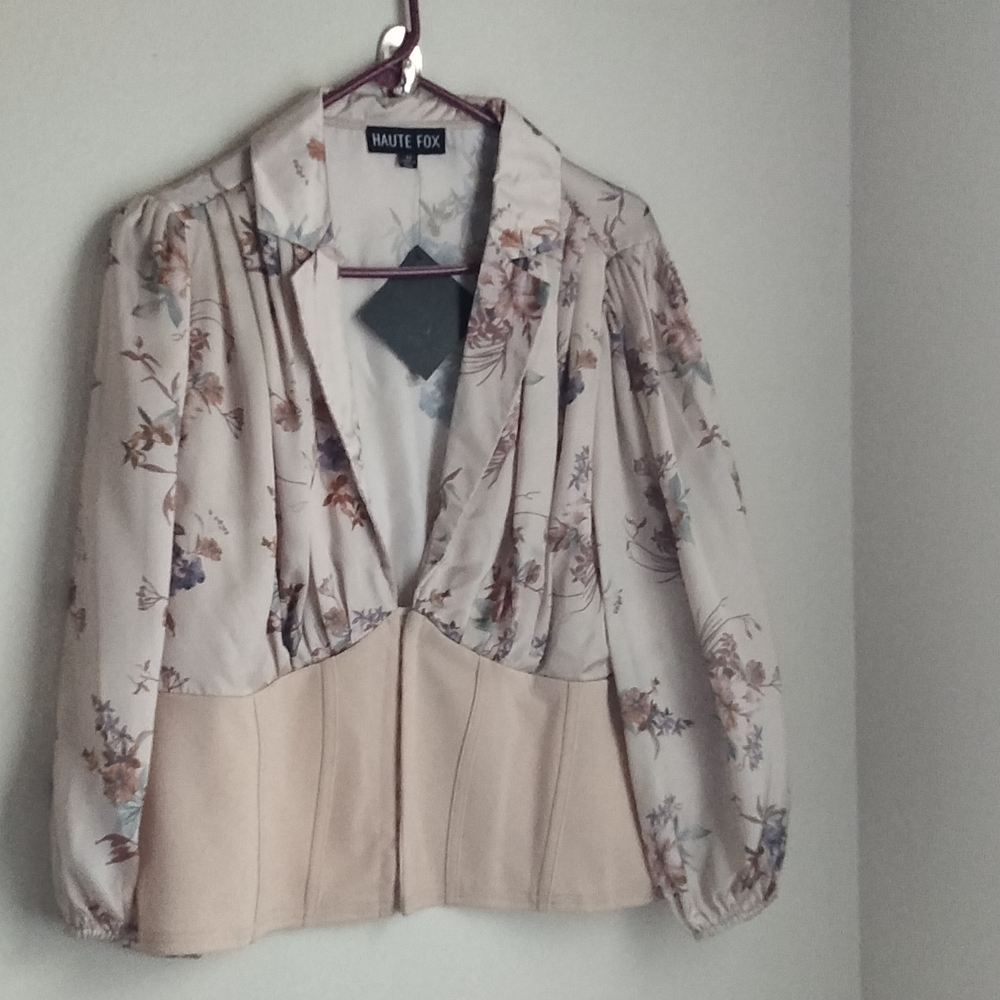 Haute Fox Blouse Women 2X / 3X Beige Floral Office Wedding Date Elegant Academia